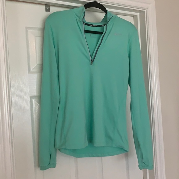 Nike Dry-Fit Pullover - Picture 1 of 4